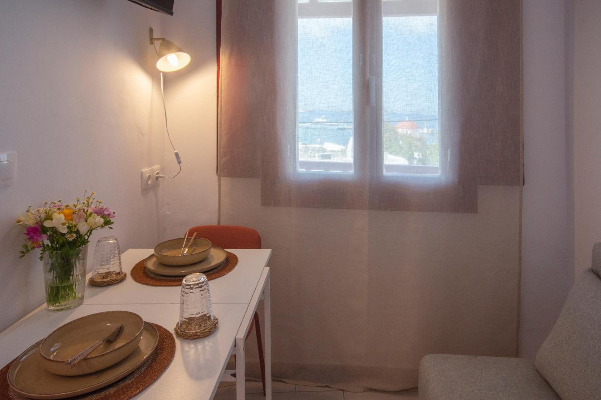 Arodou Studio And Apartment Mykonos Town Exteriör bild