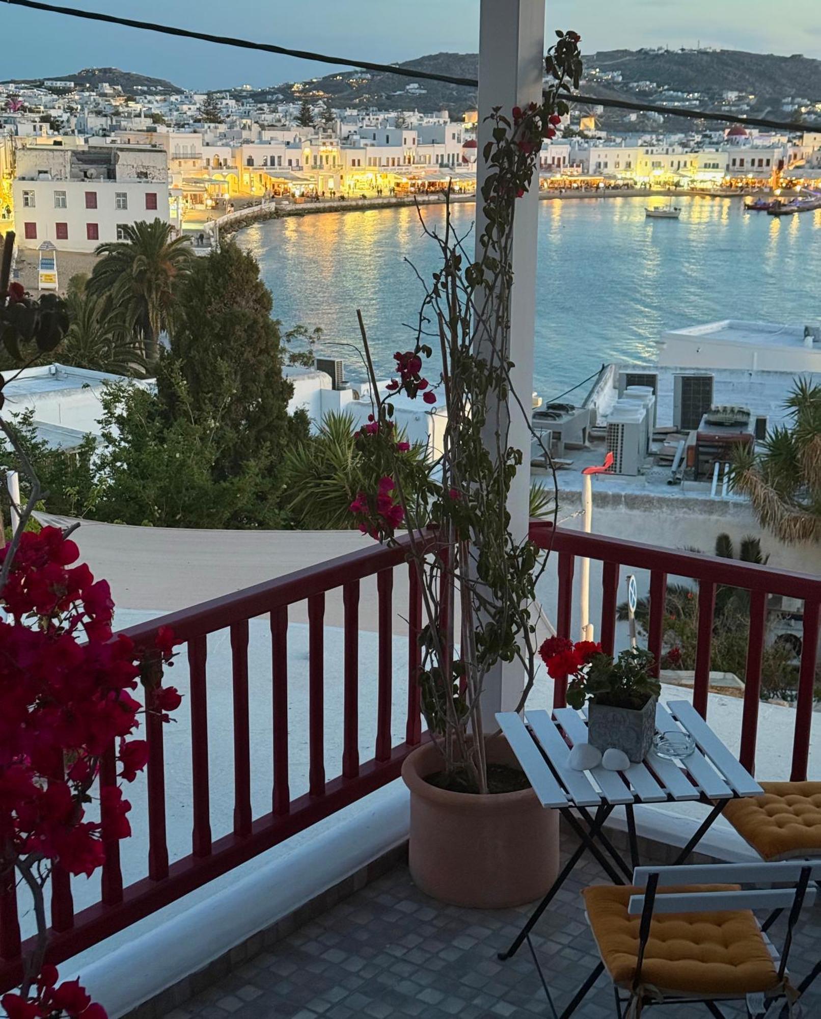 Arodou Studio And Apartment Mykonos Town Exteriör bild